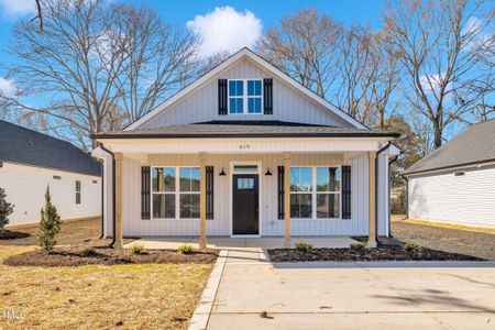 New construction Single-Family house 619 Ray St, Selma, NC 27576 - photo 0