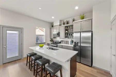 New construction Single-Family house 64 Dipping Ln, Houston, TX 77076 plan 9215 - image 7