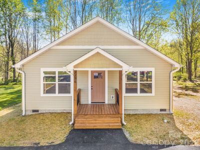 New construction Single-Family house 1196 Crabtree Rd, Waynesville, NC 28785 - image