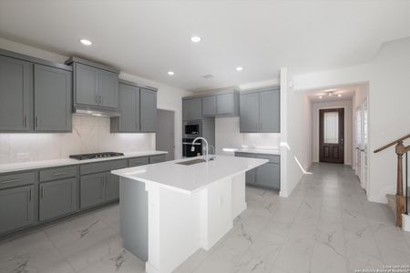 New construction Single-Family house 15318 Twin Cyn, San Antonio, TX 78247 plan Redland - image 9