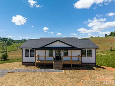 New construction Single-Family house 33 Pilgrims Path Ln, Alexander, NC 28701 - image