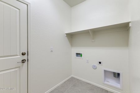 New construction Single-Family house 18195 W Soft Wind Dr, Surprise, AZ 85387 - image 16