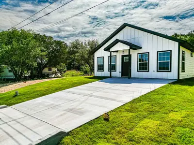 New construction Single-Family house 4315 Mountain Hollow Dr, Granbury, TX 76048 - image