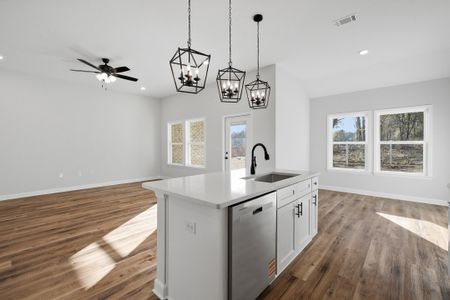 New construction Single-Family house 2804 Blackbird Ct, Crestview, FL 32563 plan Sierra - image 10