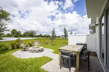 New construction Townhouse house 31399 Spanish Mission Rd, San Antonio, FL 33576 - image 2