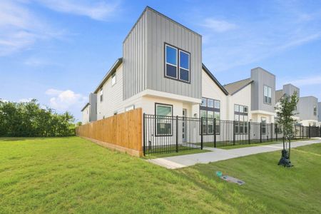 New construction Single-Family house 6063 Cebra St, Houston, TX 77091 - image
