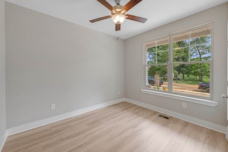 New construction Single-Family house White House, TN 37188 plan Two Story Farmhouse - image 7