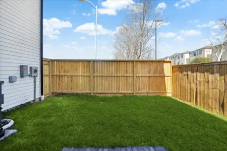 New construction Single-Family house 5306 Wembley Downs Dr, Houston, TX 77091 - image 4