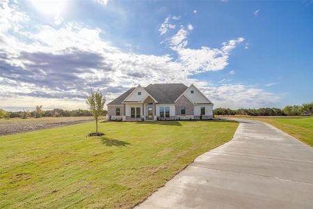 New construction Single-Family house 8425 Bronco Drive, Godley, TX 76044 - photo 0