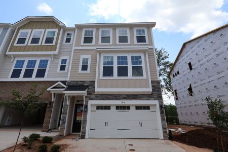 New construction Townhouse house 5016 Jowett'S Walk Dr, Cary, NC 27519 plan Hyde Park - image