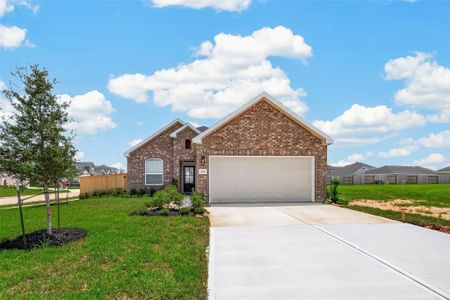 New construction Single-Family house 1411 Terry Roberts Dr, Angleton, TX 77515 - image