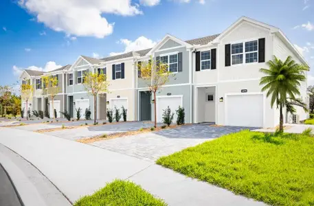 New construction Townhouse house 1283 Pineywood Field Dr, Davenport, FL 33837 - image