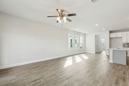 New construction Single-Family house 1150 Marina Dr, Seagoville, TX 75159 plan Robin - image 10