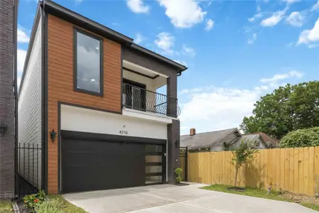 New construction Single-Family house 4210 New Orleans St, Houston, TX 77020 - image