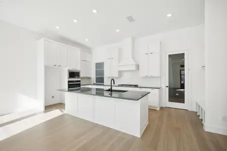 New construction Townhouse house 4428 Burge Ave, Frisco, TX 75033 plan Roosevelt - image 9
