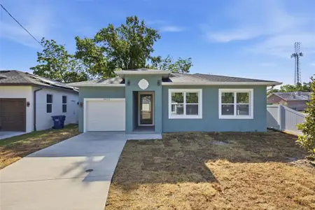 New construction Single-Family house 4013 N 29Th St, Tampa, FL 33610 - image