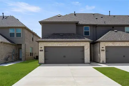 New construction Townhouse house 5426 Runnel, Royse City, TX 75189 - image