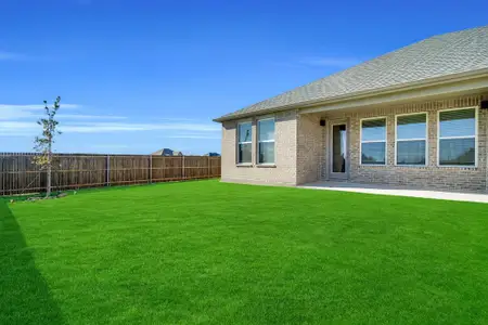 New construction Single-Family house 1026 Beaverbrook Ln, DeSoto, TX 75115 plan The Seguin - image 3