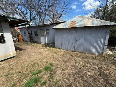 New construction Single-Family house 822 N Robinson St, Cleburne, TX 76031 - image