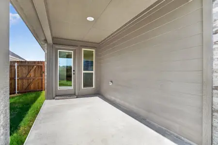 New construction Single-Family house 425 Rose Ave, Cleburne, TX 76033 plan Hanover - image 3