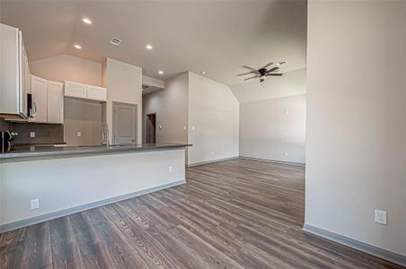 New construction Single-Family house 403 Travis St, Baytown, TX 77520 null- photo 19 19