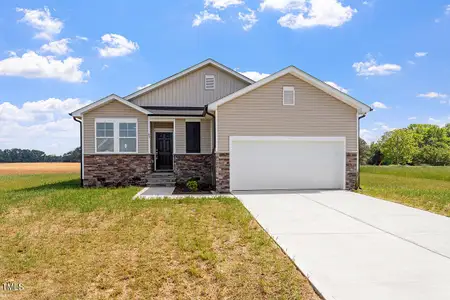 New construction Single-Family house 250 Queenstown Drive, Kenly, NC 27542 The Edenton- photo 2 2