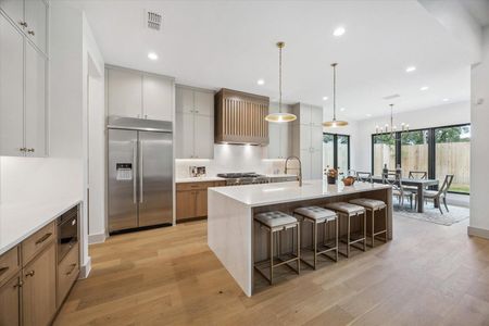 New construction Single-Family house 7302 Raton St, Houston, TX 77055 - image 15