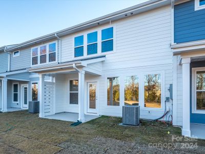 New construction Townhouse house 140 Halite Ln, Waxhaw, NC 28173 The Thornhurst II- photo 25 25