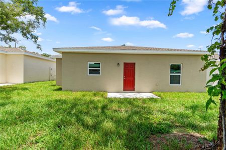 New construction Single-Family house 5013 Finders Ct, Tampa, FL 33617 - image 4