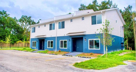 New construction Townhouse house 1931 Oxnard Ct, Tampa, FL 33612 null- photo 0