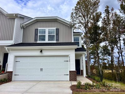 New construction Townhouse house 4100 Summit Woods Dr, Charlotte, NC 28216 - image