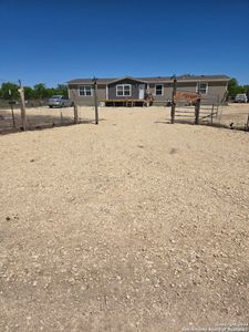 New construction house 5581 Fm 1986, La Pryor, TX 78872 - image