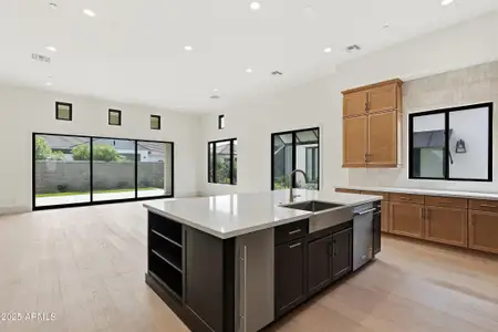 New construction Single-Family house 2759 E Longhorn Dr, Gilbert, AZ 85297 - image 7