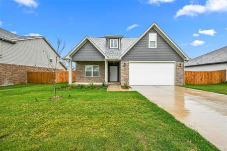 New construction Single-Family house 813 Feather Edge Drive, Springtown, TX 76082 - photo 0