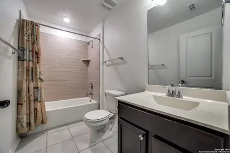 New construction Single-Family house 15323 Danae Bnd, San Antonio, TX 78245 null- photo 20 20