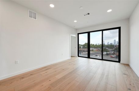 New construction Condo house 2209 S 1st St, Unit 309, Austin, TX 78704 plan B1 - image 16