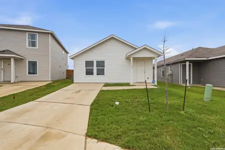 New construction Single-Family house 11507 Field Briar, Converse, TX 78109 plan Chappell - image