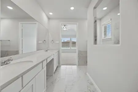 New construction Single-Family house 718 Tinsley Meadows Dr, Van Alstyne, TX 75495 - image 4