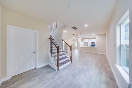 New construction Single-Family house 10512 Exeter St, Houston, TX 77093 - image