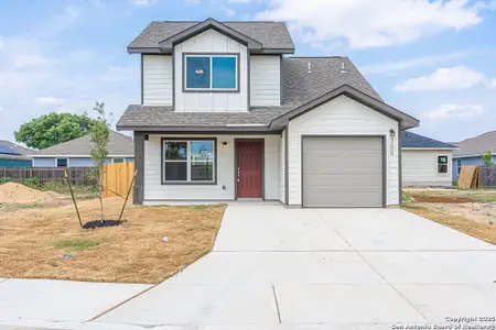 New construction Single-Family house 300 W Martindale, Seguin, TX 78155 null- photo 0