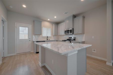 New construction Single-Family house 324 Palero Path, Brookshire, TX 77423 plan Plan 1378 - image 16