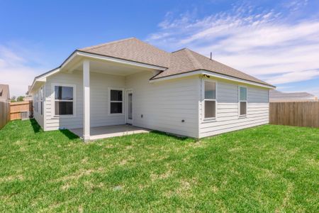 New construction Single-Family house 3105 Normandy Wy, Bryan, TX 77808 plan The Poppy - image 3