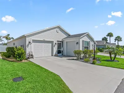 New construction Single-Family house 7536 Kuenher Ct, The Villages, FL 34762 - image