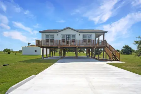 New construction Single-Family house 43 Buckskin Dr, Palacios, TX 77465 - image