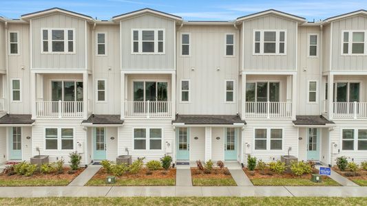 New construction Single-Family house 5 N Beach Wy, Jacksonville Beach, FL 32250 plan Mariner - image