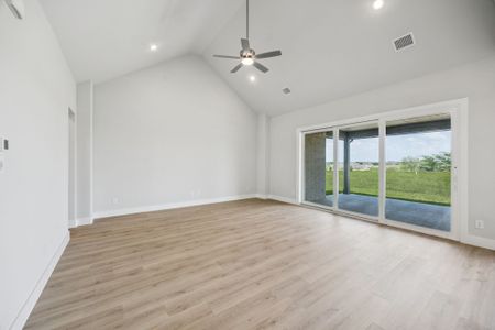 New construction Single-Family house 120 Rancher Trl, Waxahachie, TX 75165 plan Verona - image 19