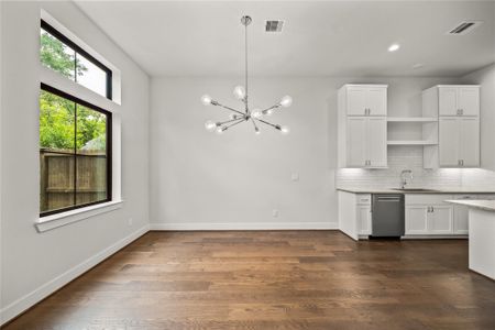 New construction Single-Family house 1705 Bologna Ln, Houston, TX 77055 - image 11