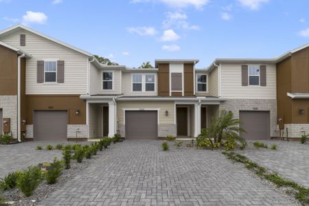 New construction Single-Family house 1661 Greenleaf Woods Cv, Oviedo, FL 32765 plan Holly - image