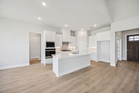 New construction Single-Family house 120 Rancher Trl, Waxahachie, TX 75165 plan Verona - image 8