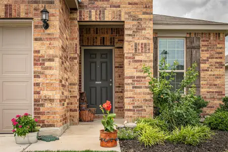 New construction Single-Family house 301 The Duke Dr, Jarrell, TX 76537 plan Hewitt - image